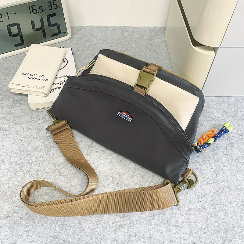 New Trendy Work Style Lightweight Waterproof Casual Small Square Bag for Men and Women Large Capacity Single Shoulder Crossbody Bag Versatile