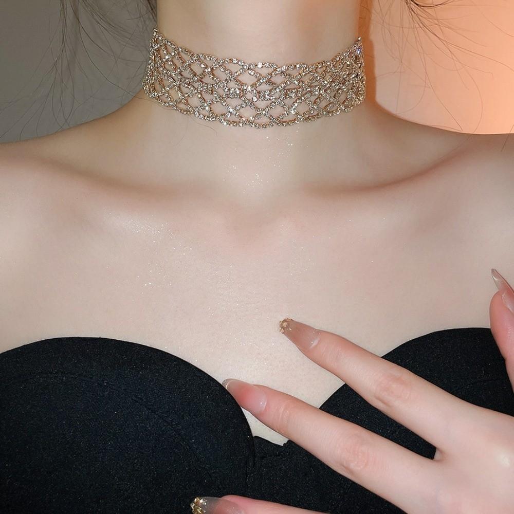 Rhinestone Crystal Hollow Necklace Fashion Sparkling Collar Chain  Bridal