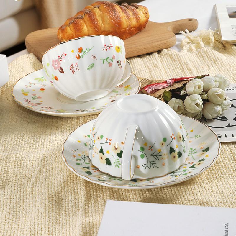 Bone China Coffee Cups 180ml Light Luxury Exquisite Tea Cup Floral Ceramics Home Office Tea Set, 1 Set