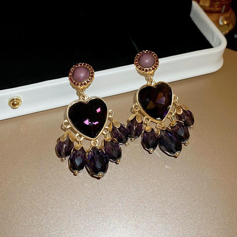 

Сережки-пусети Серце з цирконієм та стразами Срібна голка - Дизайн високої моди