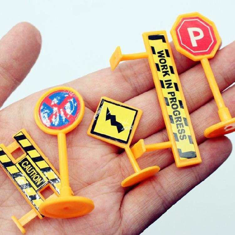 8PCS Miniature Road Construction Toy Traffic Sign Set Doll House Miniature Road Sign For Creative City Planning Activity