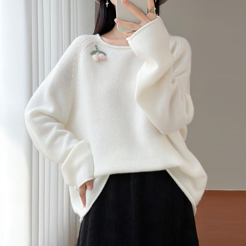 2026 Autumn/Winter Pure Wool Embroidered Round Neck Loose Sweater