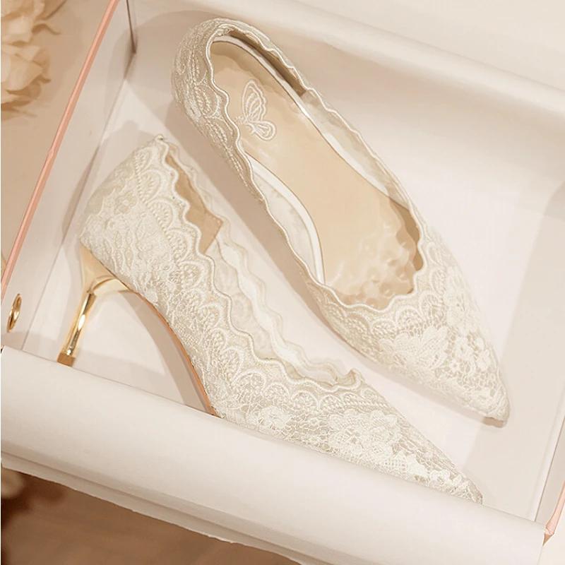 Fashion Embroidered Bridal Shoes Wedding Shoes Retro French Sandals 6.5cm High Heels Single Shoes Thin Heels Banquet Pointed Pumps