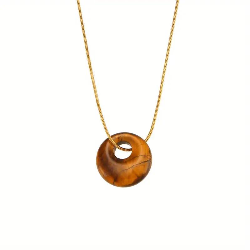 

European and American fashion trends, peacock pendant, jewelry, niche luxury design, natural agate round pendant, necklace