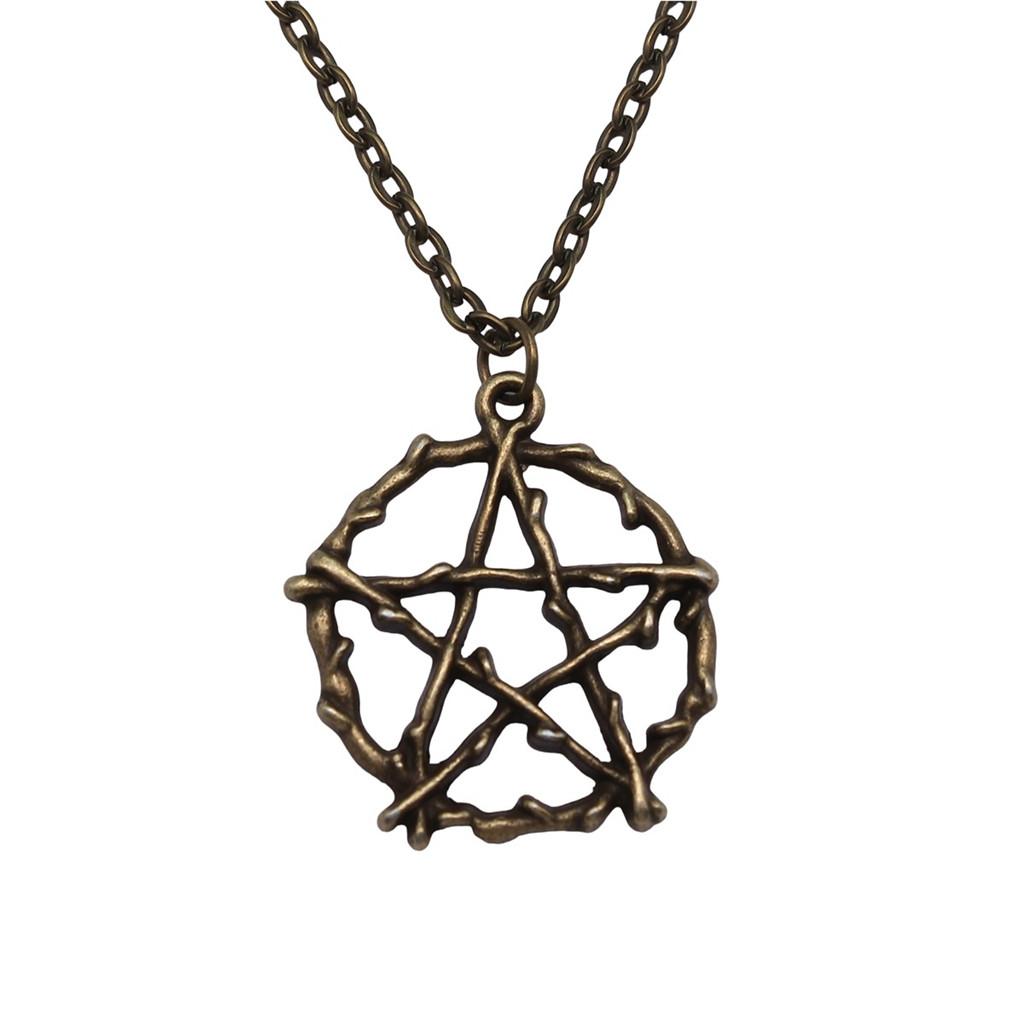 Hollow Charm Star Necklace Minimalist Geometric Pendant Celestial Aesthetic Jewelry 43cm Chain