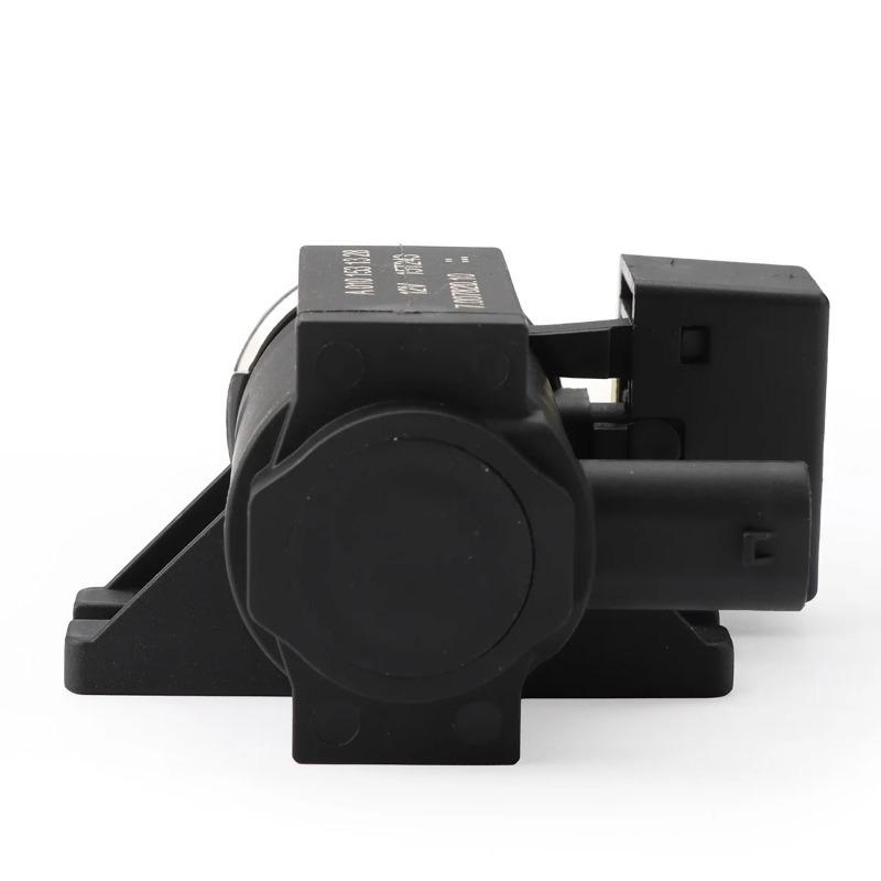 Solenoid Pressure Valve A0101531328 For Mercedes-Benz GLC180 C200 A180 B200 Turbo Engine Control Valve A0081535428 A0001531800
