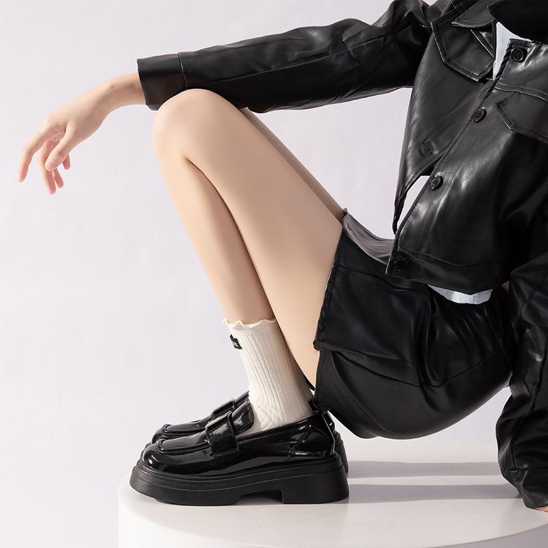 Female Spring and Autumn Sweet College Wind Cloth Label Wood Ear Lace In The Cylinder Pile Socks