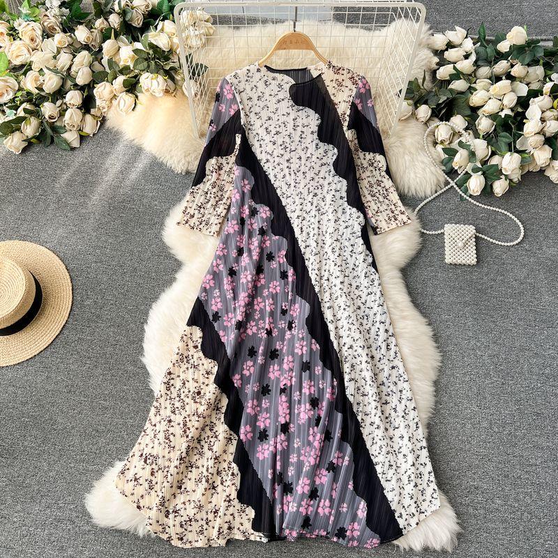 

Accessible Luxury Sanzhai Ruched Elegance Elastic Print Dress Pattern 4 All yards