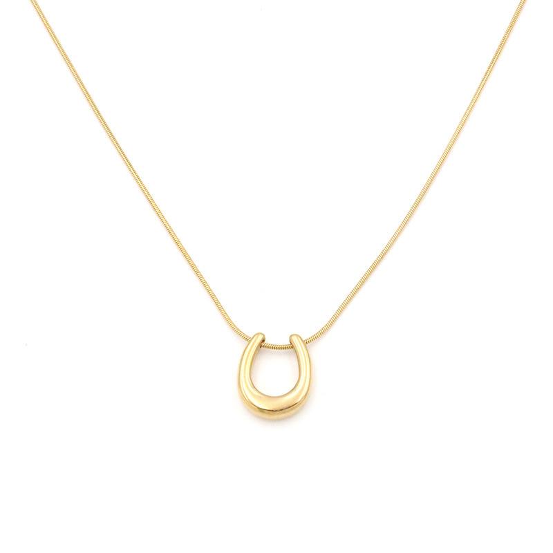 Niche Design Stainless Steel U-Shaped Pendant Necklace Women'S Versatile 18K Gold Horseshoe Collarbone Chain Jewelry