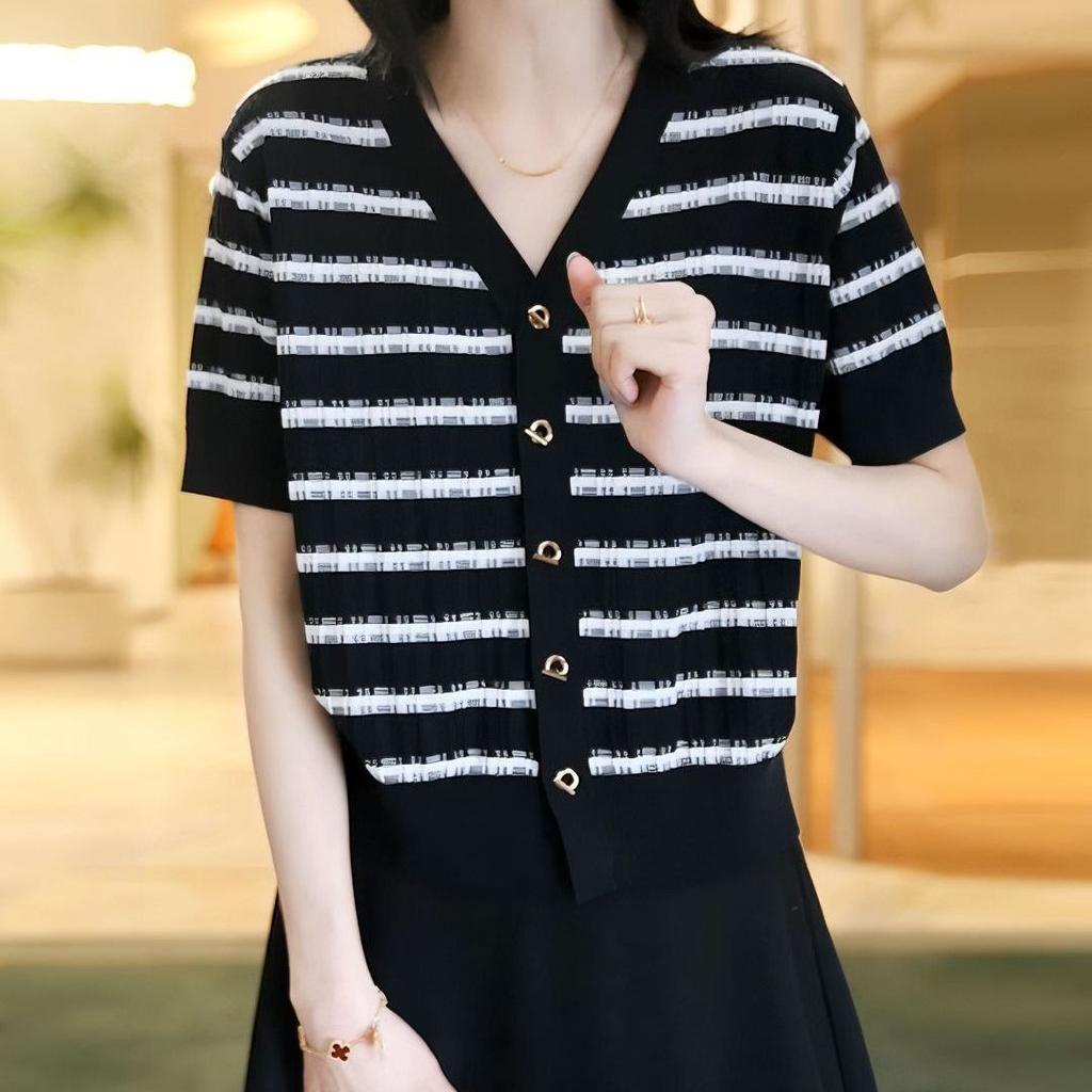 Contrast Color Striped V-neck Knit Cardigan for Women Summer  New V-neck T-shirt Short-sleeved Stylish Top