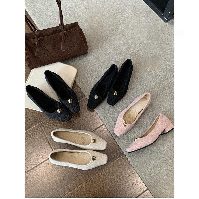 Less powder~ Xiaoxiangfeng camellia velvet beautiful single shoes style shoes