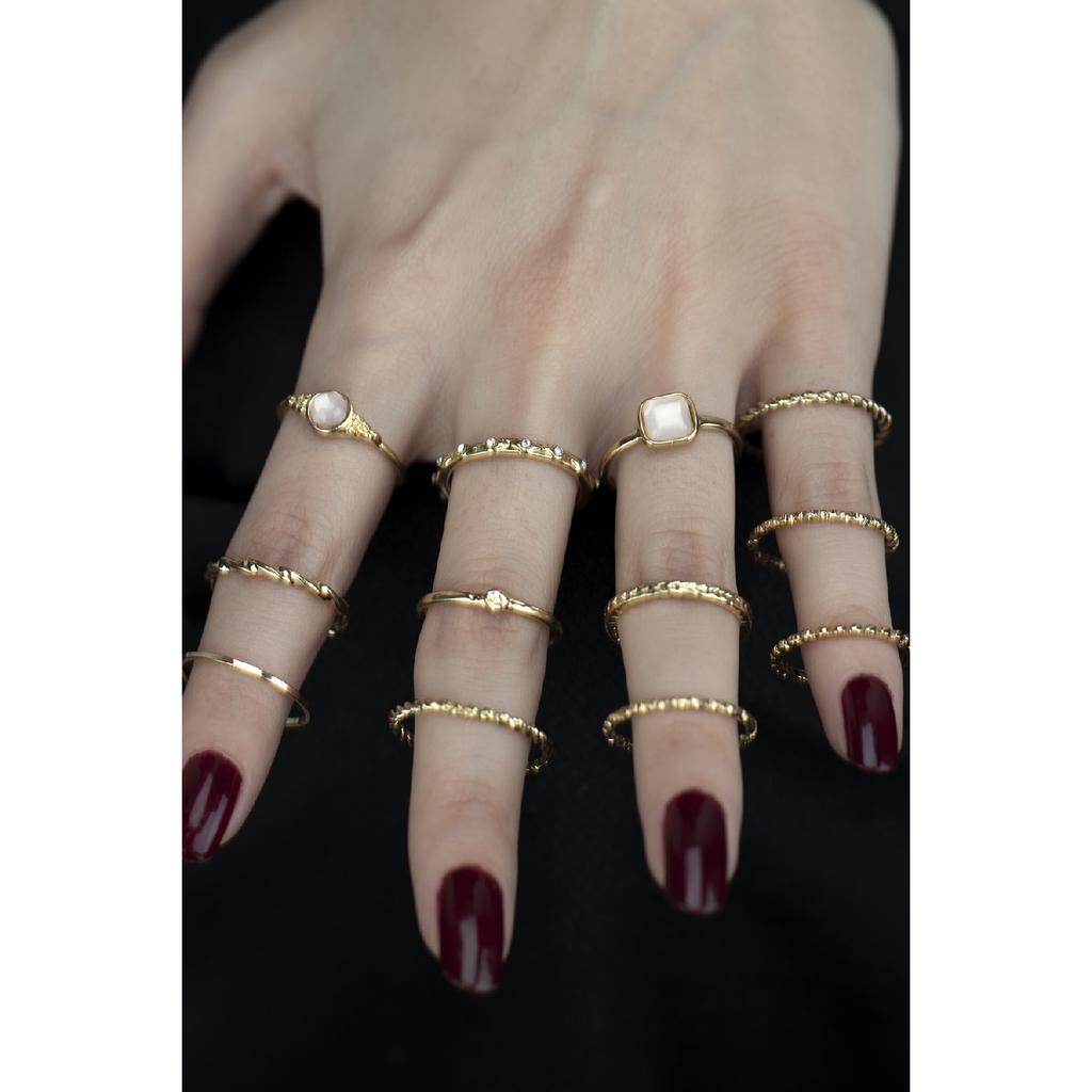 Sada 12 prstenů zlaté barvy