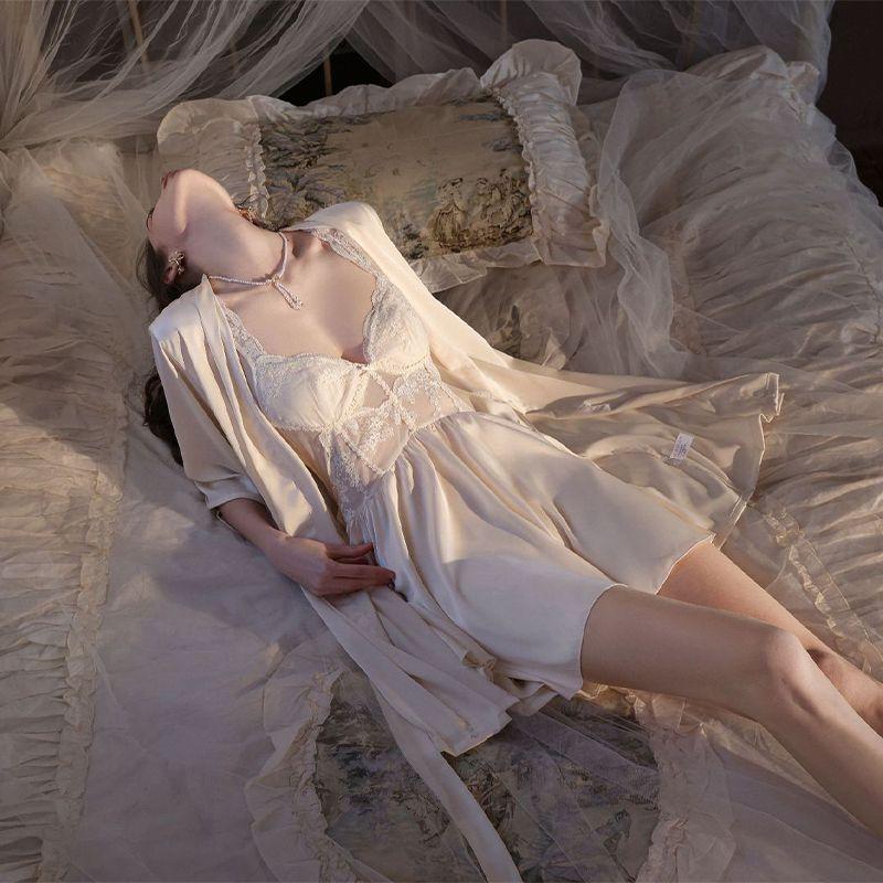 [Romanticism] Super Fairy Gentle Purple Strap Nightdress with Chest Pad Sexy French Style Pajamas Satin Ice Silk Summer