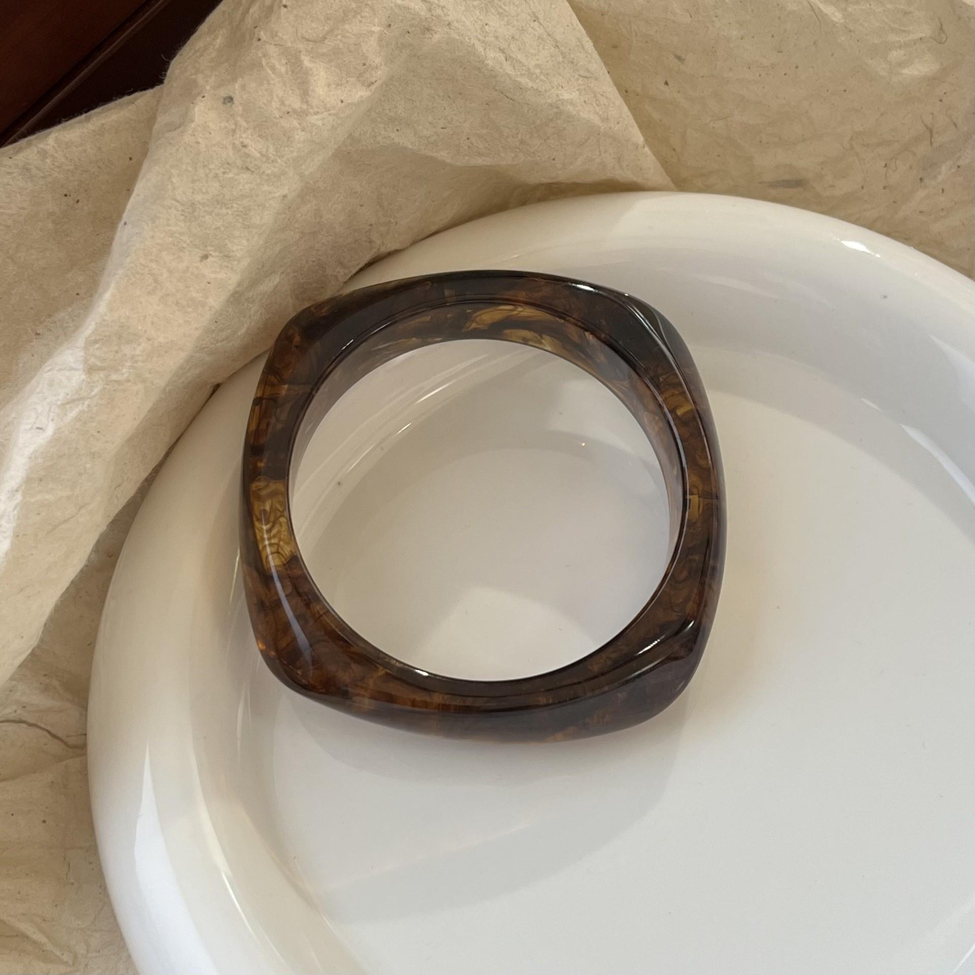 

Корейський нерегулярний смоляний браслет для жінок: Новий Браслет Високого Класу, Нішевого Дизайну