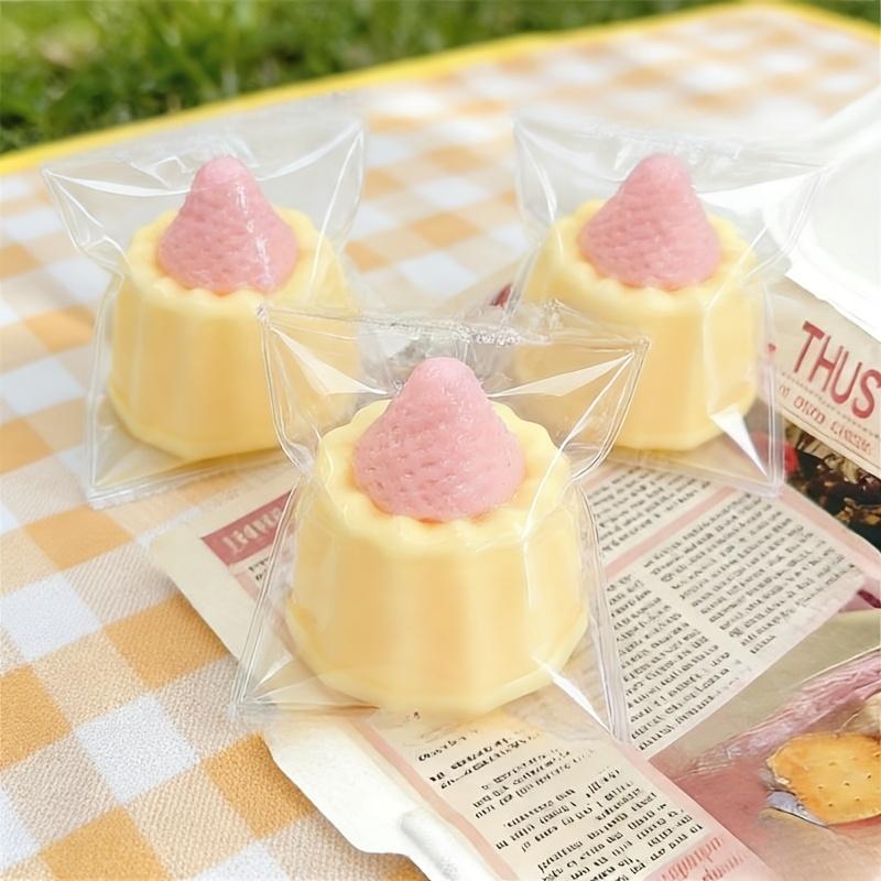

1PC Yellow Pudding Strawberry Squishy Toy, Soft Slow Rise Stress Relief Desk Decor, Funny Prank Gift for Kids Adults Christmas светло-серый