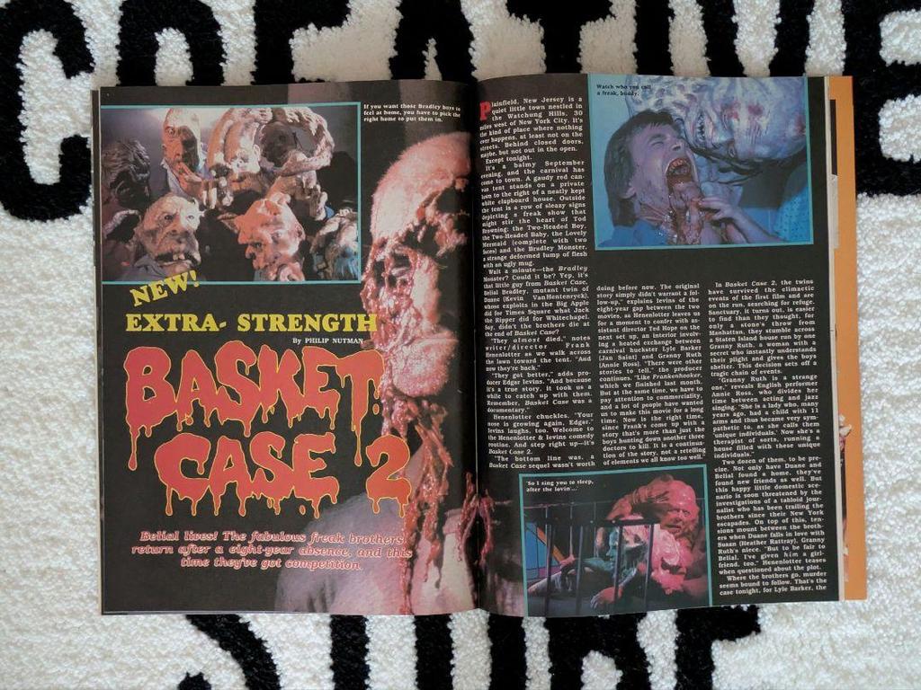 [USED] 1990 US edition of Fangoria "Dripping Dead 2" autographed FANGORIA