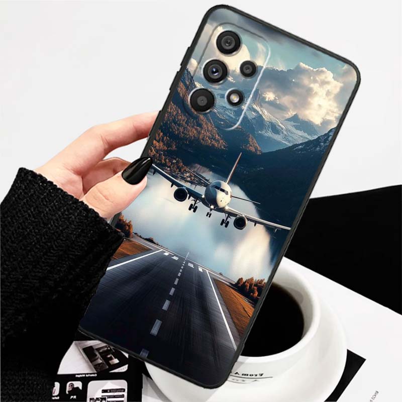 Fashion airplane pattern For Samsung A73 A72 A71 A55 A54 A53 A52 A51 A13 A22 A16 A15 A12 A14 A26 A07 5G Black Phone Case