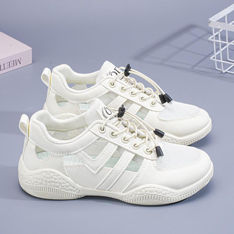 The New Breathable Shoes and Perforated Sandals Are Versatile and Sporty for Casual Wear