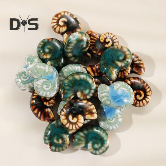 10 Pezzi Perline Sparse Fatte a Mano a Forma di Conchiglia di Mare Perline in Ceramica Estive per Creazione di Gioielli Braccialetti Artigianato