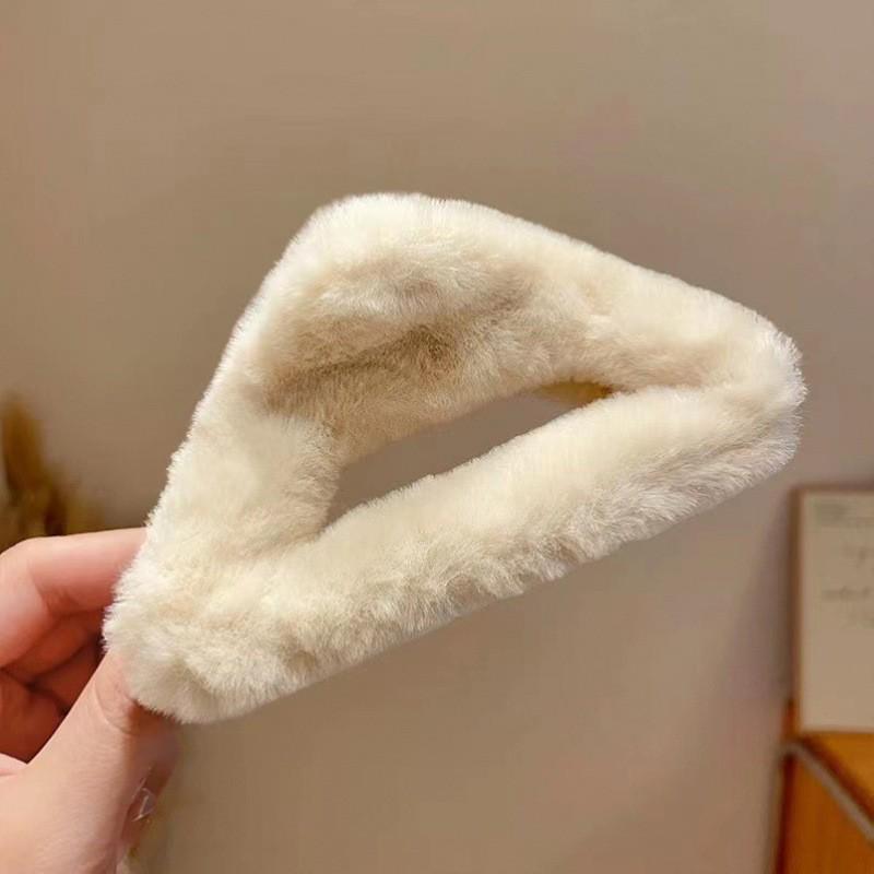 Large Plush Hair Clip: Autumn/Winter Volumizing Shark Clip for Women