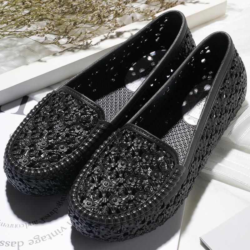 Fashion Flats Shoes Women Hollow Out Slip On Casual Nurse Shoes Summer Loafers PVC Female Sandals Shallow Beach Breathable Zapatos