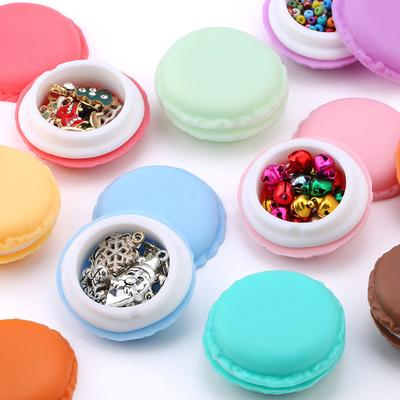Ambalaj pentru cadouri
 – Cutii pentru cadouri