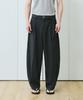 Beleudeunua Pleated Wool Belt Curve Slacks (Charcoal)