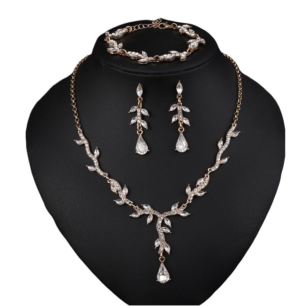 High-End Crystal Jewelry Set: Necklace, Earrings, and Bracelet for Women - Versatile and Elegant for Evening Wear