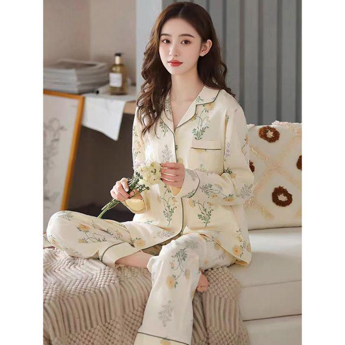 

2025 New Women s Velvet Sweet Cartoon Pajamas: Long Sleeve, Warm Cardigan Set for Autumn/Winter Home or Outdoor Wear M (recommended 40-50kg)