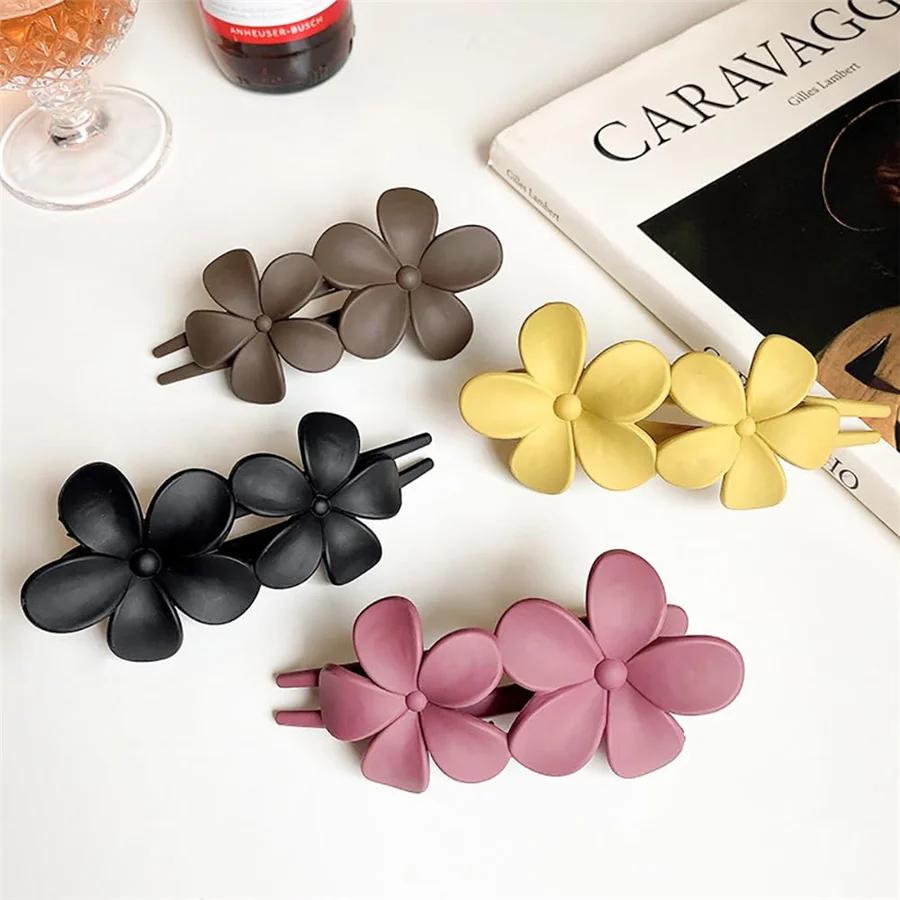 4pcs French-Style/Bohemian Flower hair clips,Non-Slip Matte Hairpins with Black Blooms, Elegant Bun Accessories for Women