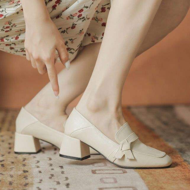 High-quality loafers women's spring and autumn 2025 new real soft leather single shoes retro one-pedal British style small leather shoes