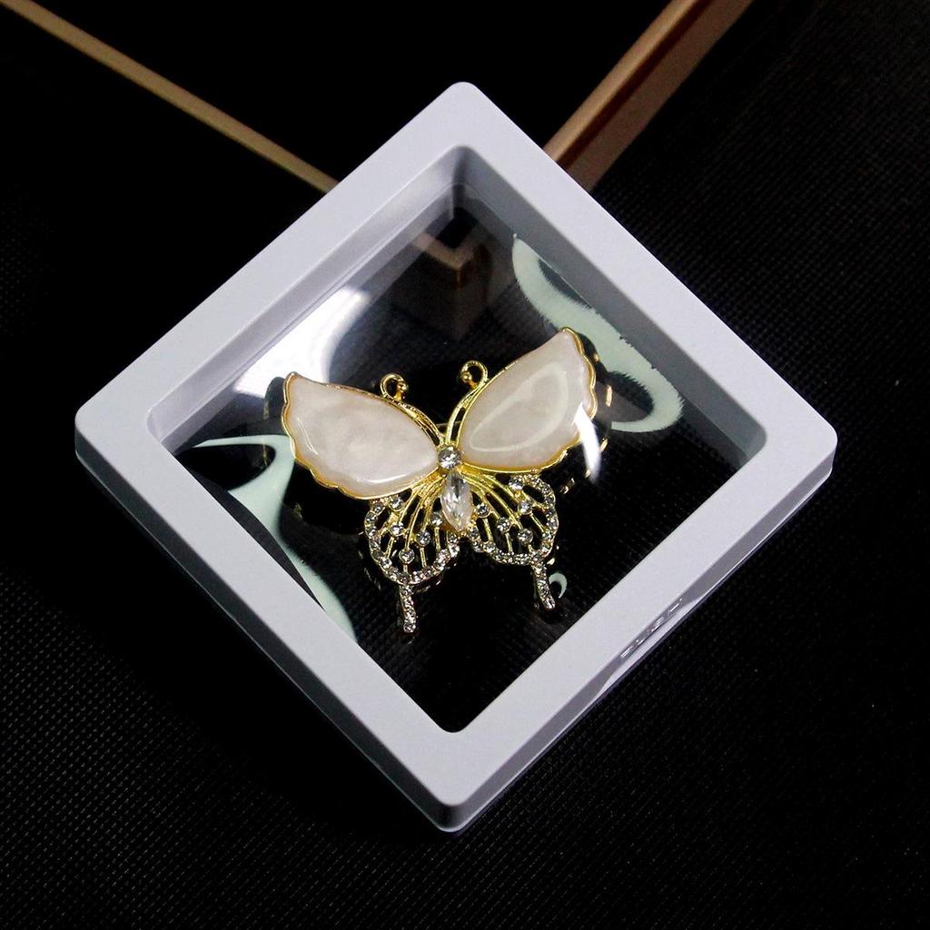 Exquisite Pearl Scarf Buckle: Rhinestone Butterfly Brooch & Bow