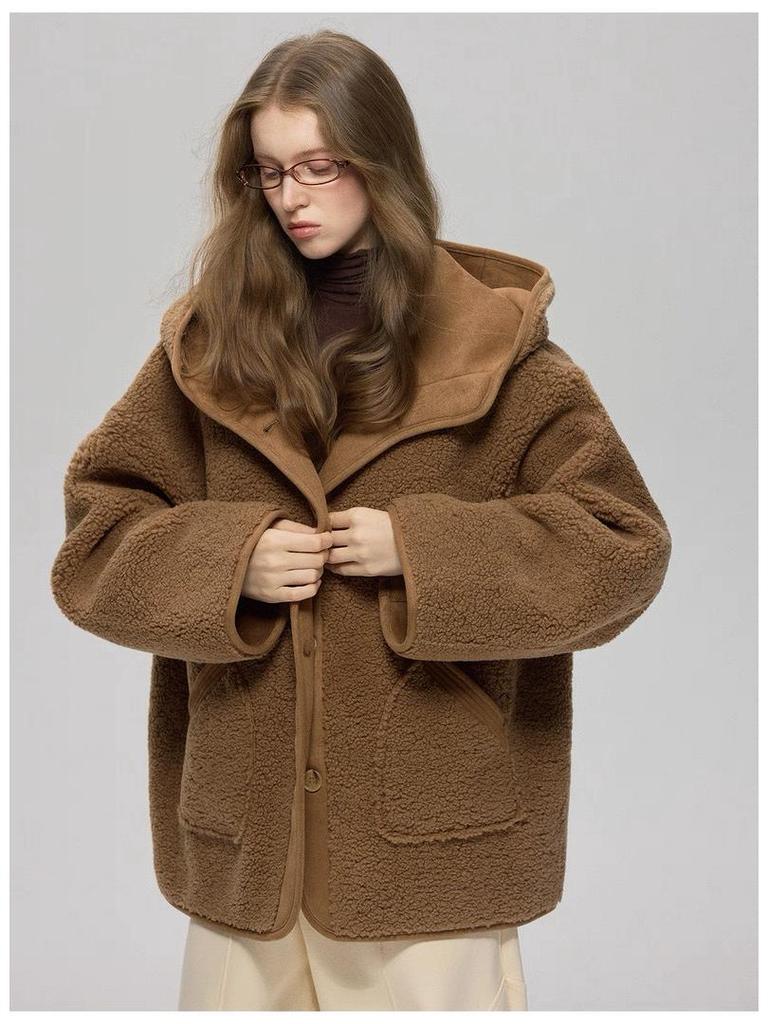 2026 A/W Women's Textured Lambswool Hooded Fur Coat