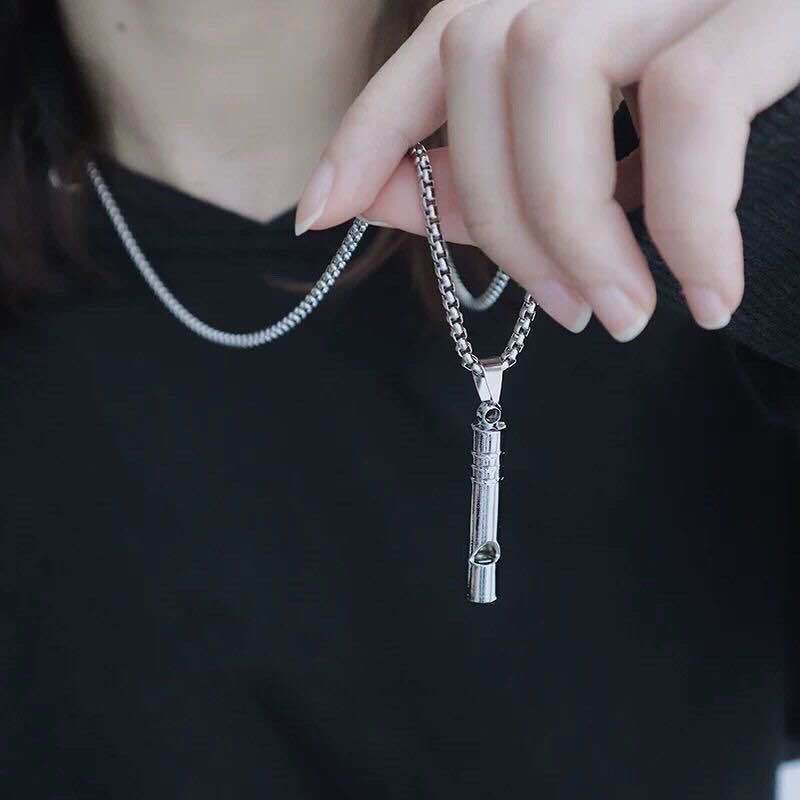 European and American Hip-hop Personality Trendy Men's Whistle Necklace, Simple Ins Earth Cool Flute Can Blow Sweater Chain Women Pendant