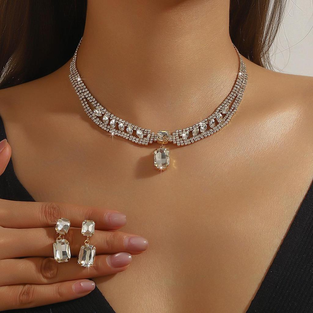 Exaggerated Fashion Crystal Gemstone Jewelry Set: Water Drop Necklace, Earrings, and Ring