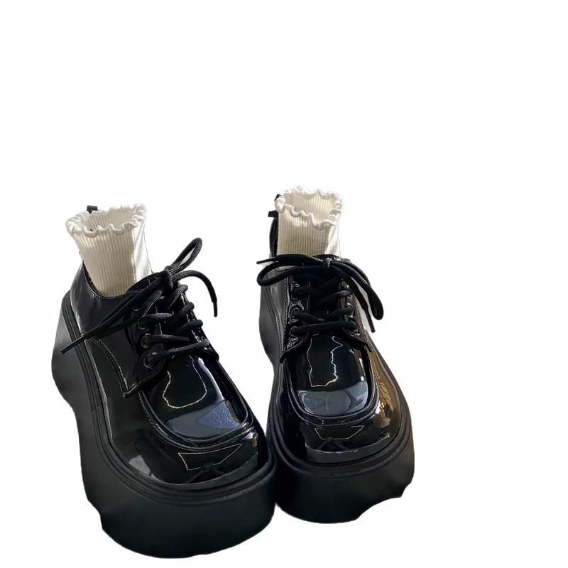 Schwarze Plateau-Mary-Janes aus kleinem Leder für Damen Frühling und Herbst neuer Retro-Stil Shorty Le muffin Einzelschuhe