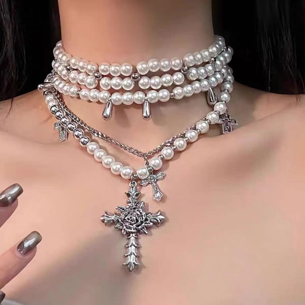 Light luxury high-end thorns rose cross pendant beaded necklace niche design multi-layer stacking heavy industry necklace