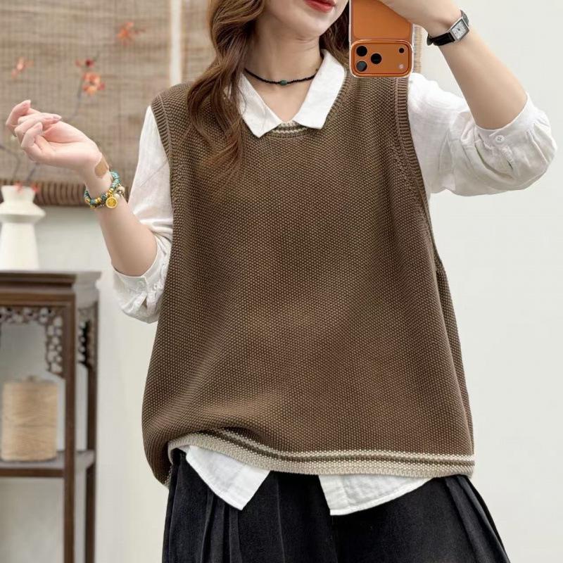 Autumn 2026 Women's Solid Color Sleeveless Knit Vest - Artistic Round Neck, Loose Cotton Thread Sweater Design.