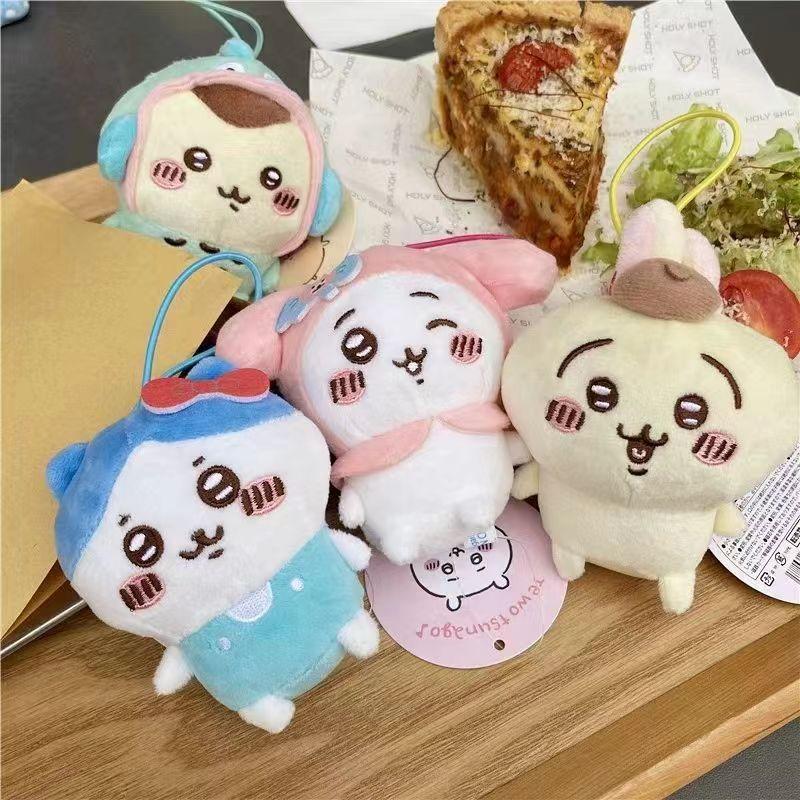 Chiikawa Özgüvensiz Ayı İşbirliği Sanrioin Peluş Bebek Helo Kiity1 Melodiyi Kuromev Sachiji Peluş Oyuncak Anahtarlık Süsle
