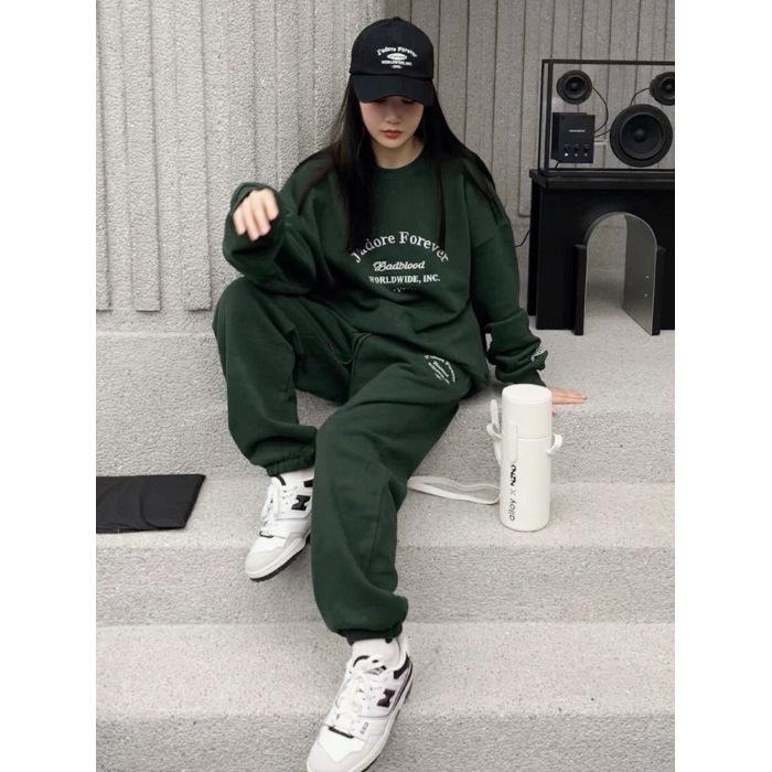 

Американский ретро повседневный спортивный костюм для женщин, весенний и осенний, студенческий, свободный свитер, спортивные штаны, комплект из двух предметов M зелёный