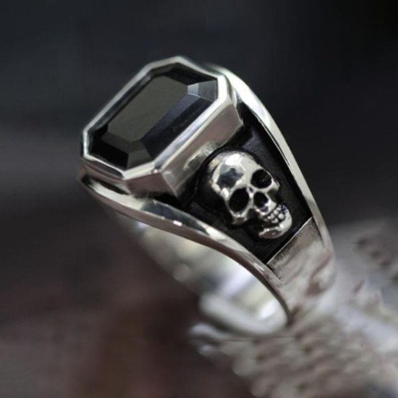 

Classic and Fashionable Unisex Ring 13 срібний