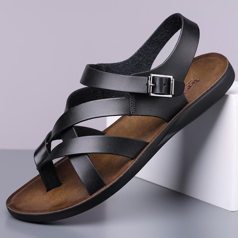 Summer Rome Fashion New Men Gladiators Black Buckle Strap Patent Leather Casual Shoes Breathable Beach Sandals Outdoor Slippers