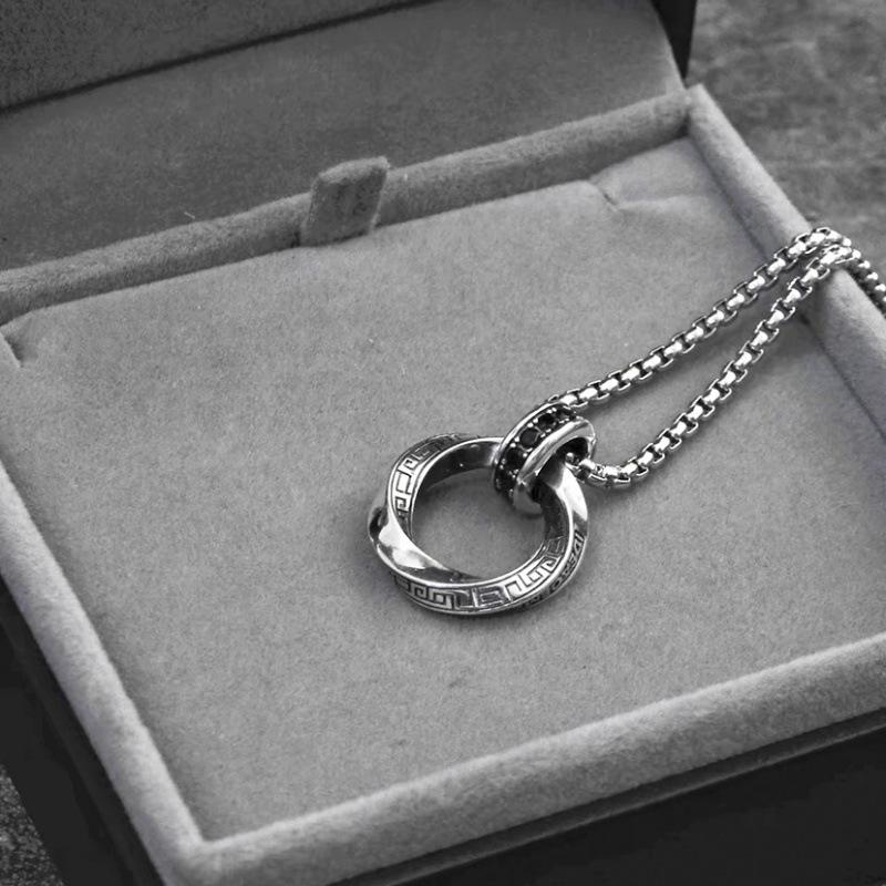 Men's Retro Mobius Strip Necklace – Trendy Hip Hop Unisex Pendant