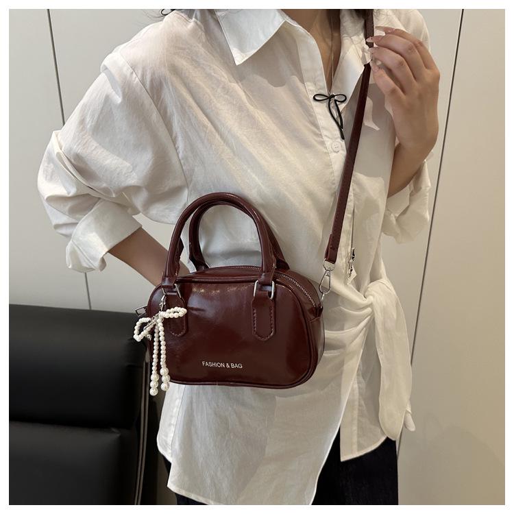 2025 Pearl Bow Trendy Crossbody & Shoulder Handbag