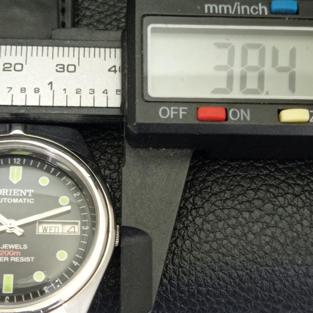 VINTAGE ORIENT AUTOMATIC 48741 JAPAN MENS BLACK COLOR DIAL WATCH A700651-5 R204-a700651