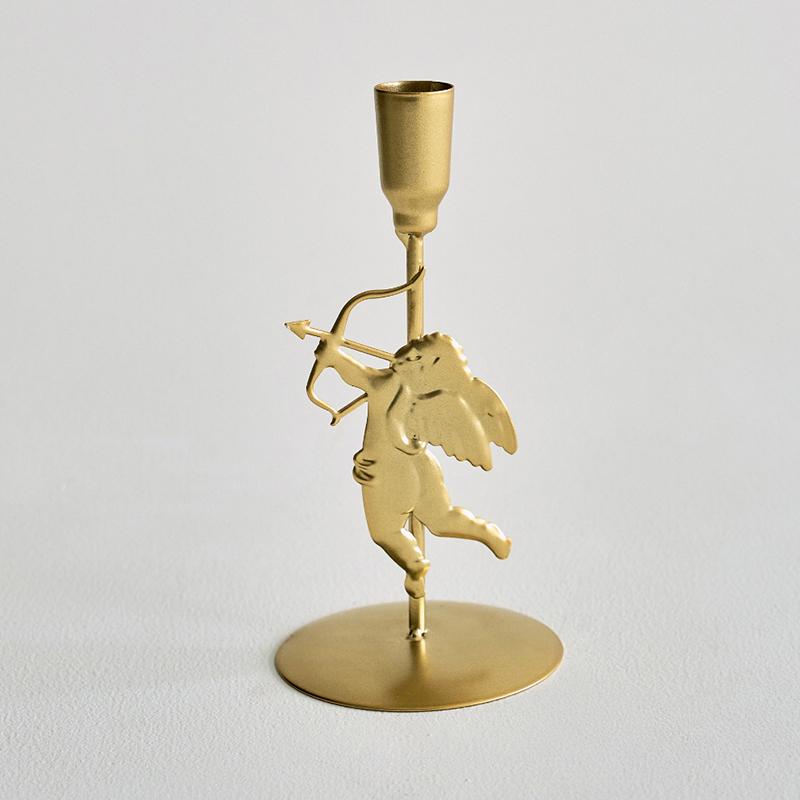 1 szt. Wysoki świecznik Geometryczny Pokój Dekoracyjny Rekwizyty Atmosferyczne Żelazny Rękodzieło Domowe Świecznik Kształt Kupidyna Uchwyt na Świecę