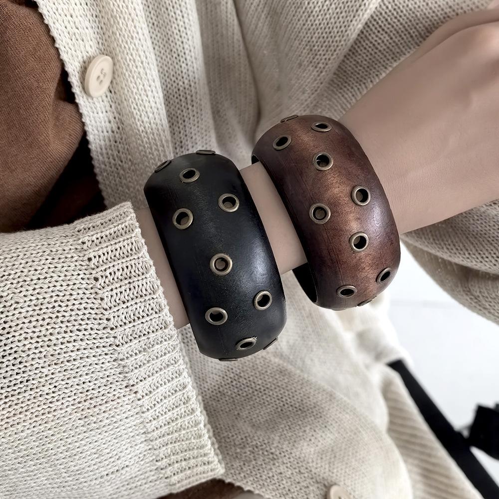 Exaggeration Punk Hip-Hop Round Hole Wood Geometric Wide Bangles Vintage Fashion Bracelet Bangle For Women Men Jewelry