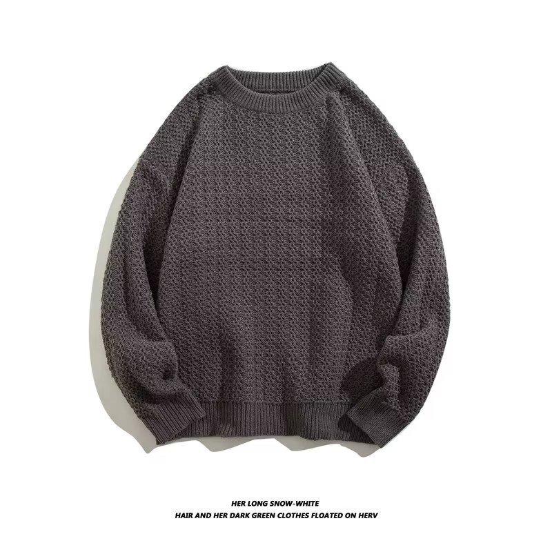 Men's Japanese Style Round Neck Sweater: Trendy, Solid Color, Warm, Loose Knit Base Layer for Autumn/Winter