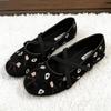 Modische Wildleder-Stickerei-Ballerinas für Damen, Runde Zehenpartie, Weiche Sohle, Elegante Mary-Jane-Schuhe, Bequem, Outdoor-Schuhe