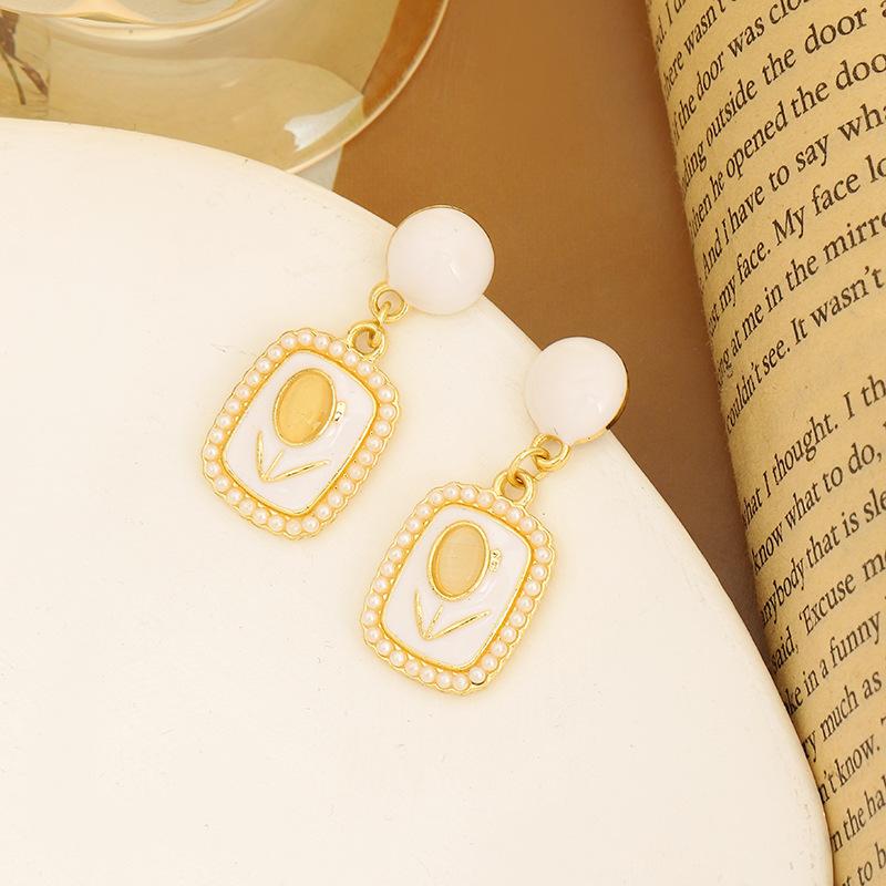 S925 Tulip Opal Earrings Sugar Cube Pearl French Vintage Earrings Cream Delicate Earrings